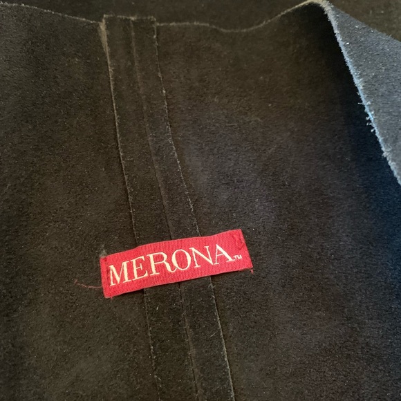 Black suede bucket purse with tassel - Picture 3 of 8